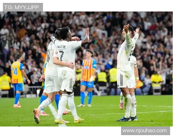 皇马主场不敌瓦伦西亚，齐达内遭遇连败危机加重